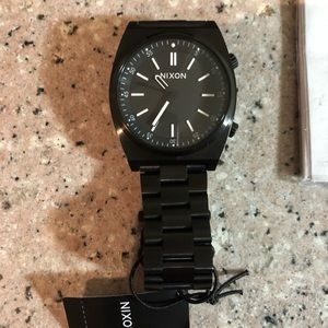 New Men’s Nixon “Brigade” watch